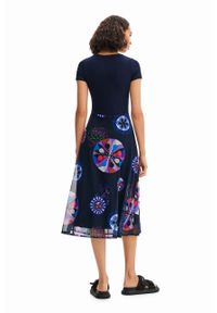 Desigual sukienka x Christian Lacroix kolor granatowy midi rozkloszowana. Kolor: niebieski. Materiał: materiał, wiskoza. Długość rękawa: krótki rękaw. Typ sukienki: rozkloszowane. Styl: klasyczny. Długość: midi #5