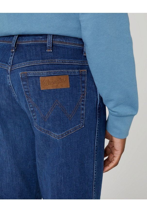 Wrangler - WRANGLER TEXAS MĘSKIE SPODNIE JEANSOWE JEANSY FREE WAY W121YJZ99 112331139
