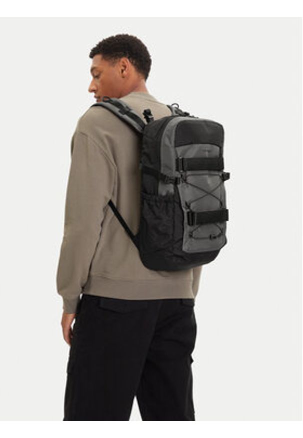 Doughnut Plecak Roaming Small Street Cruise D418STC3-0005-F Szary. Kolor: szary. Materiał: materiał. Styl: street