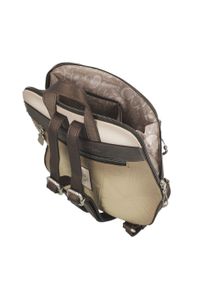 Plecak damski Anekke, z dekoracyjnym nadrukiem i metalowym logo zapinany na zamek z wygodną rączką regulowanymi szelkami oraz ozdobnym brelokiem, beż. Kolor: beżowy. Wzór: nadruk. Styl: casual, elegancki, klasyczny #3