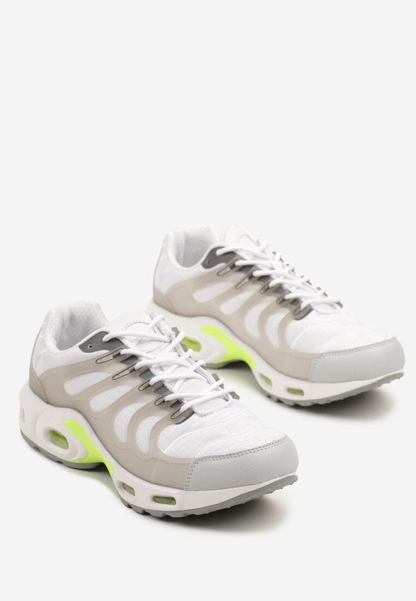 Born2be - Biało-Szare Buty Sportowe Sneakersy z Geometrycznym Wzorem Fenirila. Okazja: na co dzień. Zapięcie: sznurówki. Kolor: biały. Materiał: jeans. Szerokość cholewki: normalna. Wzór: geometria