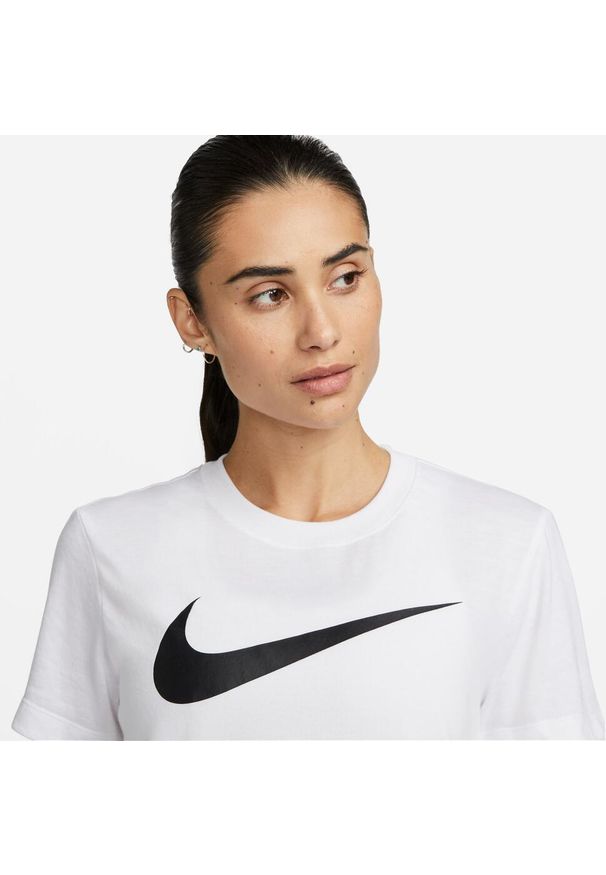 Koszulka z krótkim rękawem Damska Nike Biały. Kolor: biały, wielokolorowy, czarny. Długość rękawa: krótki rękaw. Długość: krótkie