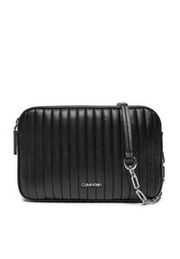 Calvin Klein Torebka Mini Line Quilt Camera Bag K60K613078 Czarny. Kolor: czarny. Materiał: skórzane