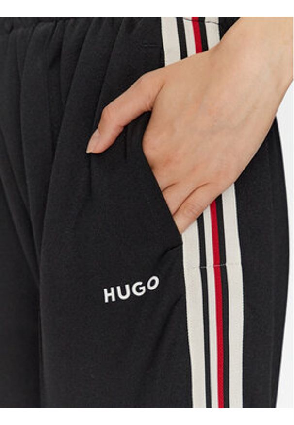 Hugo Spodnie dresowe Naluise 50492809 Czarny Regular Fit. Kolor: czarny. Materiał: bawełna, syntetyk