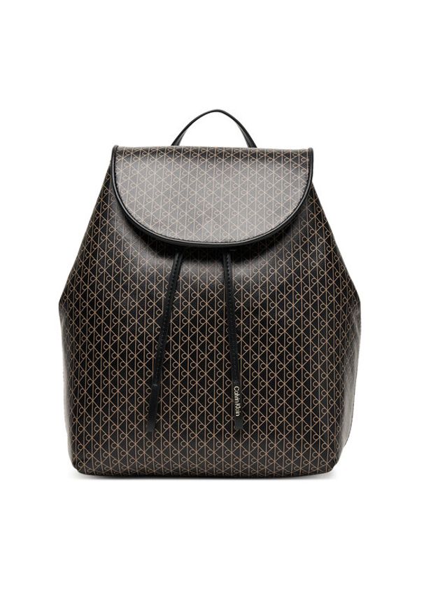 Calvin Klein Plecak Emblem Aop Flap Backpack LV04F3271G Czarny. Kolor: czarny. Materiał: skóra