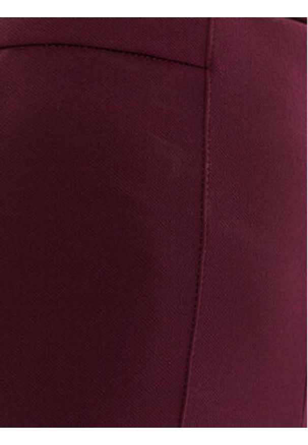 Rinascimento Spodnie materiałowe CFC0125304003 Bordowy Regular Fit. Kolor: czerwony. Materiał: syntetyk