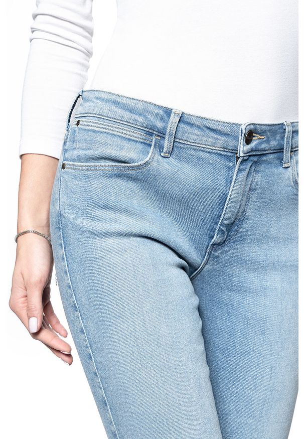 Wrangler - SPODNIE DAMSKIE WRANGLER SKINNY STONED RIBBED W28KTX98R 112128341