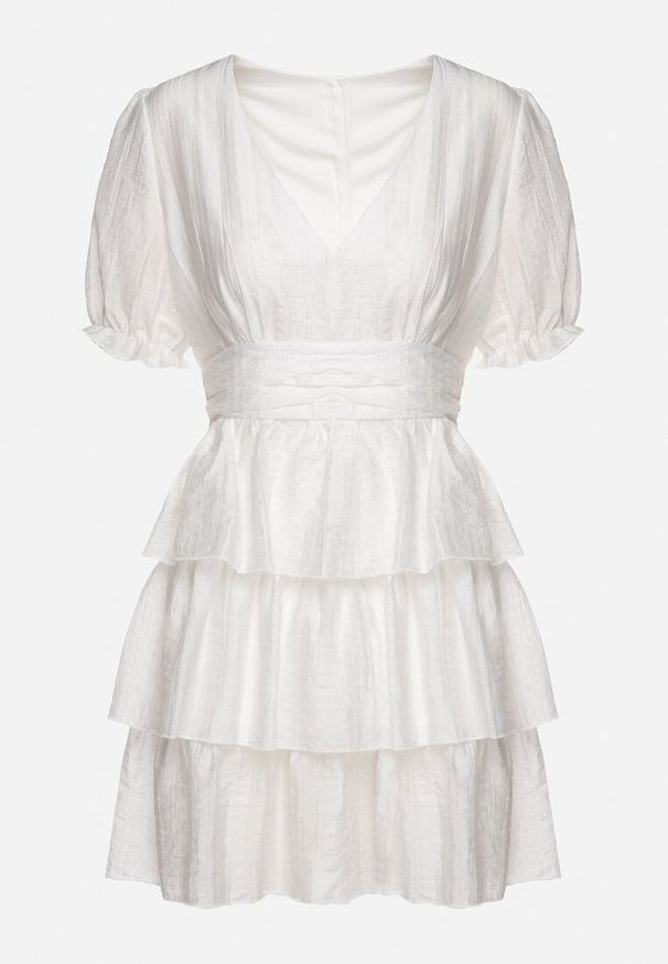 Born2be - Biała Sukienka o Rozkloszowanym Kroju z Bufiastymi Rękawami i Falbankami Elfea. Typ kołnierza: kołnierz z falbankami. Kolor: biały. Materiał: włókno. Styl: klasyczny