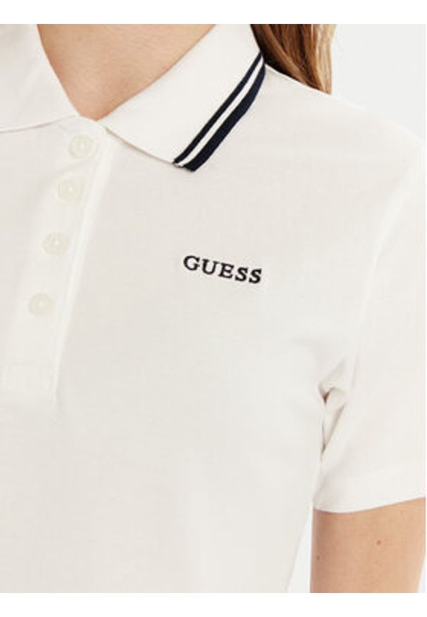 Guess Polo V5GP06 KCOK1 Biały Regular Fit. Typ kołnierza: polo. Kolor: biały. Materiał: bawełna