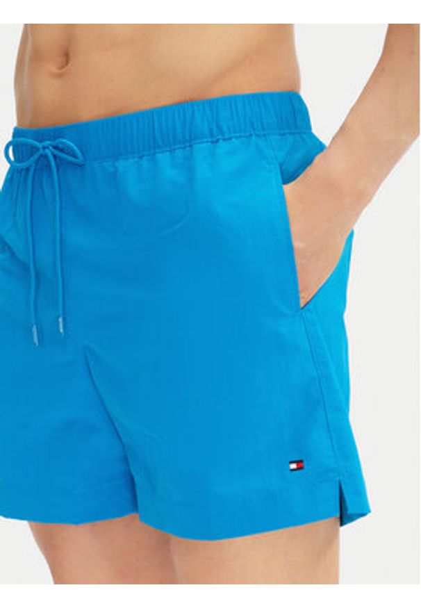 TOMMY HILFIGER - Tommy Hilfiger Szorty kąpielowe UM0UM02793 Niebieski Regular Fit. Kolor: niebieski. Materiał: syntetyk