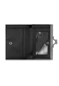 Ochnik - Czarny mały portfel z monogramem damski. Kolor: czarny. Materiał: skóra. Wzór: aplikacja #6