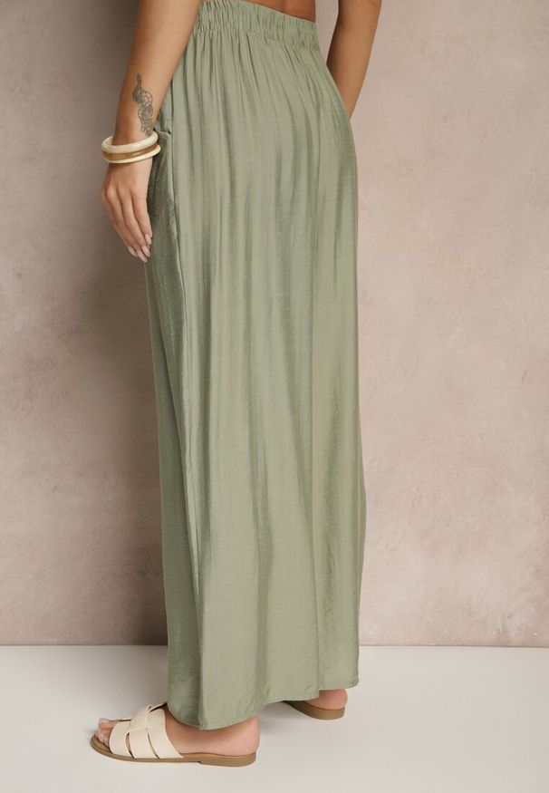 Renee - Jasnozielone Spodnie z Wiskozy High Waist o Szerokim Kroju Divlise. Okazja: na co dzień. Stan: podwyższony. Kolor: zielony. Materiał: wiskoza. Styl: elegancki, casual