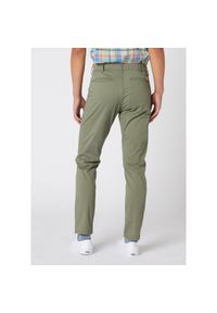 Wrangler - WRANGLER CHINO MĘSKIE SPODNIE MATERIAŁOWE CHINO MATERIAŁ DUSTY OLIVE W16LWA275 112127326. Materiał: materiał