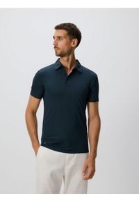 Reserved - Koszulka polo slim - ciemnozielony. Typ kołnierza: polo. Kolor: zielony. Materiał: dzianina, wiskoza