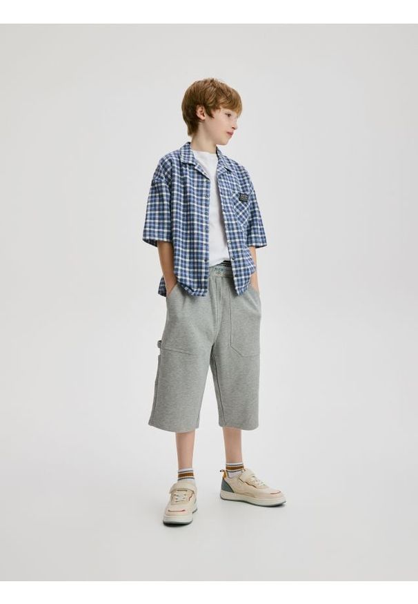 Reserved - Bawełniane szorty - jasnoszary. Kolor: szary. Materiał: bawełna