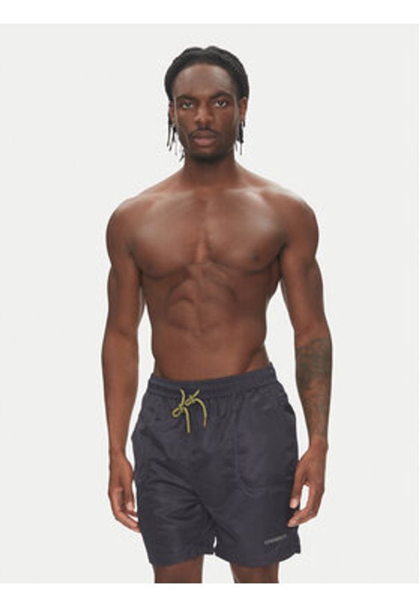 Lindbergh Szorty kąpielowe 30-505056 Granatowy Relaxed Fit. Kolor: niebieski. Materiał: syntetyk