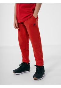 4f - Spodnie dresowe joggery chłopięce. Kolor: czerwony. Materiał: dresówka #2