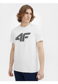 4f - T-shirt regular z nadrukiem męski. Kolor: biały. Materiał: bawełna. Wzór: nadruk