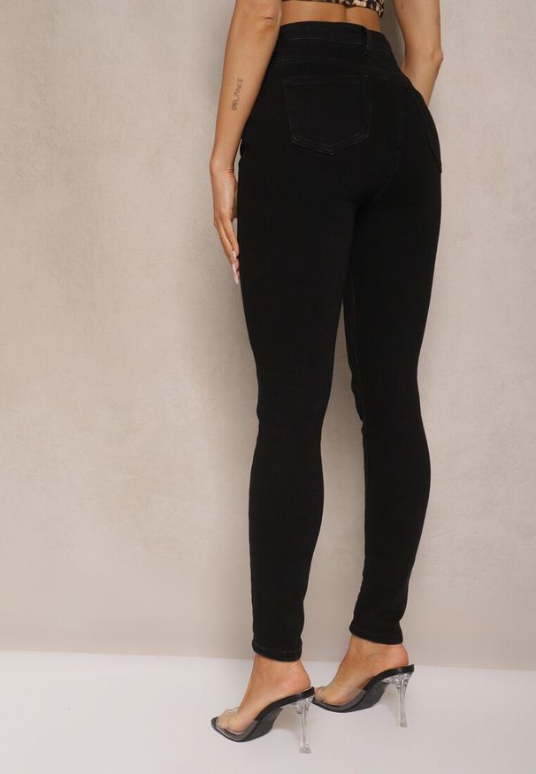 Renee - Czarne Jeansy Skinny High Waist Palwena. Stan: podwyższony. Kolor: czarny. Wzór: gładki. Styl: elegancki, klasyczny