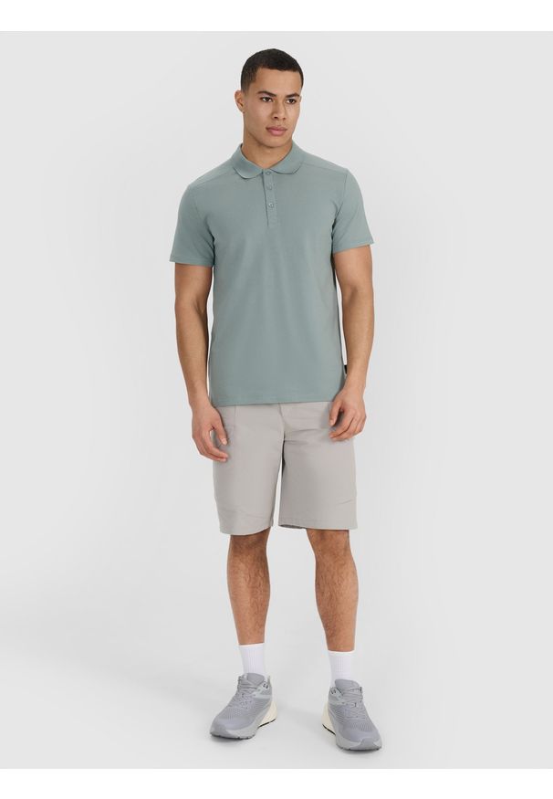 4f - 4F Koszulka polo regular męska - khaki XL. Okazja: na co dzień. Typ kołnierza: polo. Kolor: oliwkowy, brązowy, wielokolorowy. Materiał: dzianina, poliester, bawełna, materiał. Wzór: ze splotem. Styl: casual, klasyczny, sportowy