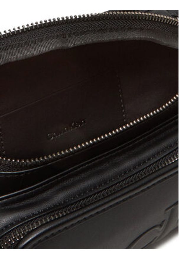 Calvin Klein Saszetka nerka Sculpted Impression Waistbag 38 LV04G3160G Czarny. Kolor: czarny. Materiał: skóra