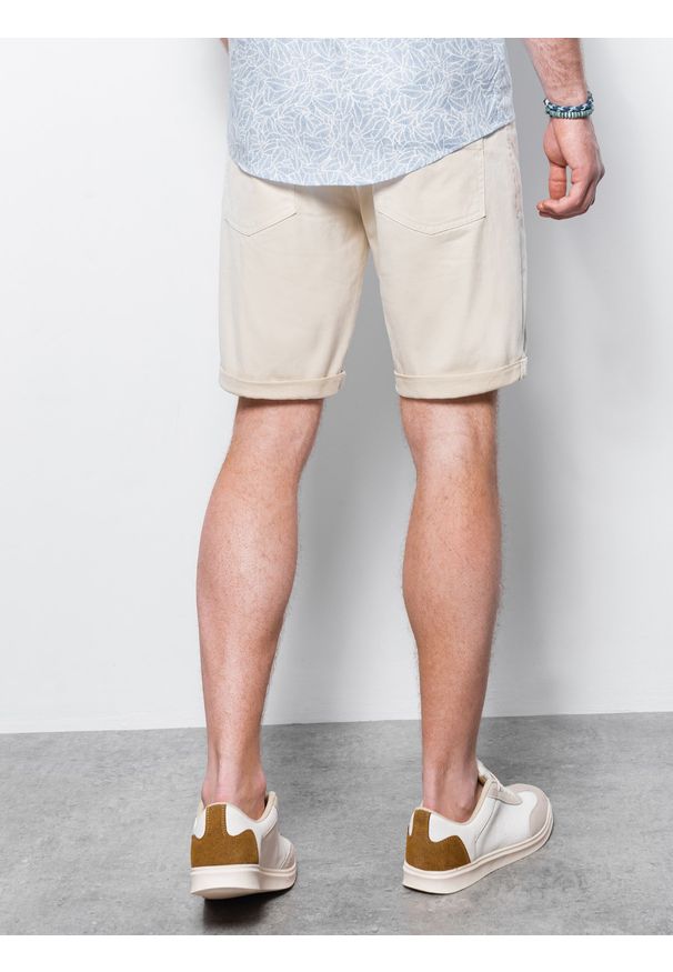 Ombre Clothing - Krótkie spodenki męskie casual W303 - jasnobeżowe - XXL. Okazja: na co dzień. Kolor: beżowy. Materiał: elastan, bawełna. Długość: krótkie. Styl: casual
