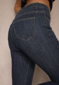 Renee - Granatowe Dopasowana Jeansy Skinny z Bawełną o Długości 3/4 Baliera. Okazja: na co dzień, na spacer. Kolor: niebieski. Styl: klasyczny, casual #5