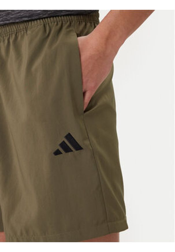 Adidas - adidas Szorty sportowe Essentials Small Logo Chelsea JF1113 Zielony Regular Fit. Kolor: zielony. Materiał: syntetyk. Styl: sportowy