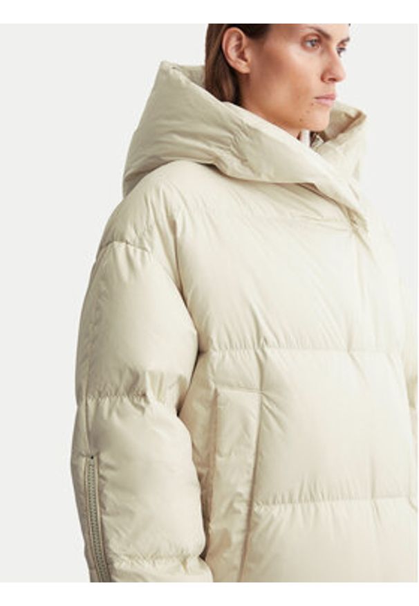 Marc O'Polo Kurtka puchowa 409 0874 71333 Beżowy Regular Fit. Typ kołnierza: polo. Kolor: beżowy. Materiał: syntetyk. Sezon: zima