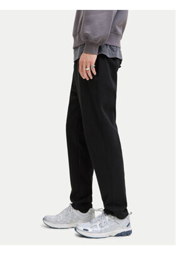 Jack & Jones Spodnie materiałowe Ace Neo 12282533 Czarny Tapered Fit. Kolor: czarny. Materiał: bawełna