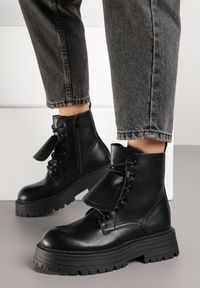 Born2be - Czarne Klasyczne Botki Workery Vemivra. Okazja: na co dzień. Kolor: czarny. Materiał: jeans, skóra. Styl: klasyczny