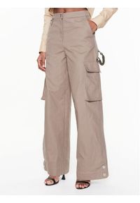 Remain Spodnie materiałowe Canvas RM2158 Beżowy Relaxed Fit. Kolor: beżowy. Materiał: bawełna, materiał