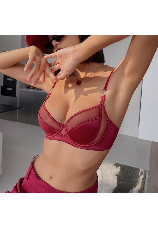 Intica - Zestaw bielizny z siateczką zapewniający wygodę i wsparcie Marvis. Kolor: czarny. Materiał: materiał