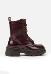 Born2be - Czerwone Lakierowane Botki Typu Trzewiki Inesta. Okazja: na co dzień. Kolor: czerwony. Materiał: lakier. Styl: klasyczny, casual, elegancki