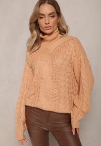 Renee - Beżowy Golf w Warkoczykowy Splot Dicuti. Typ kołnierza: golf. Kolor: beżowy. Materiał: dzianina. Długość rękawa: długi rękaw. Długość: długie. Wzór: ze splotem #4