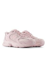 New Balance 530 U530TBD Sneakersy unisex. Okazja: na co dzień, na uczelnię. Kolor: różowy. Materiał: guma, syntetyk, materiał. Szerokość cholewki: normalna. Wzór: kolorowy. Sezon: lato #5