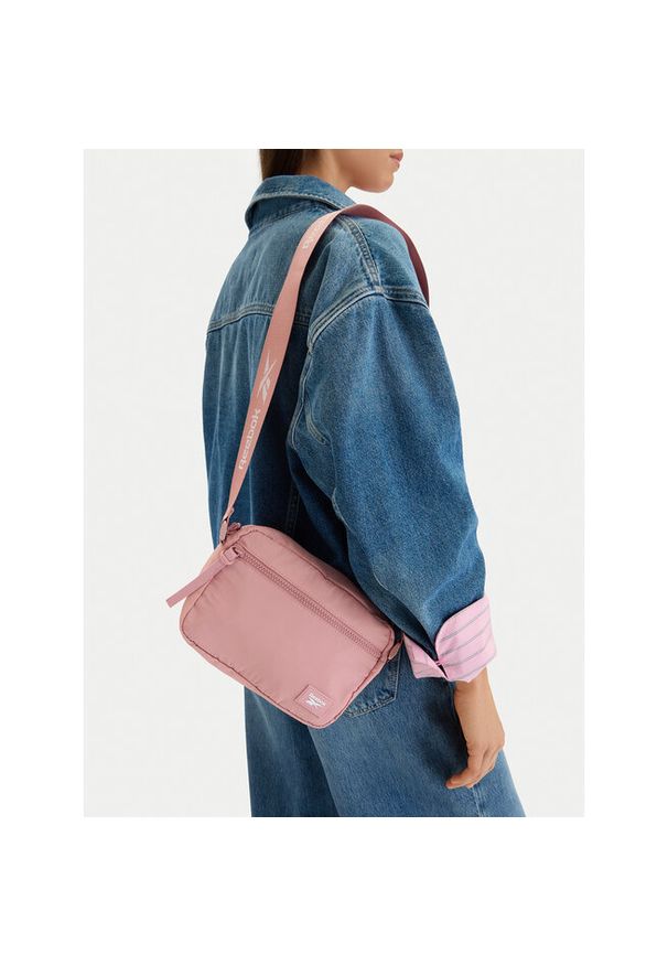 Torebka Reebok. Kolor: różowy