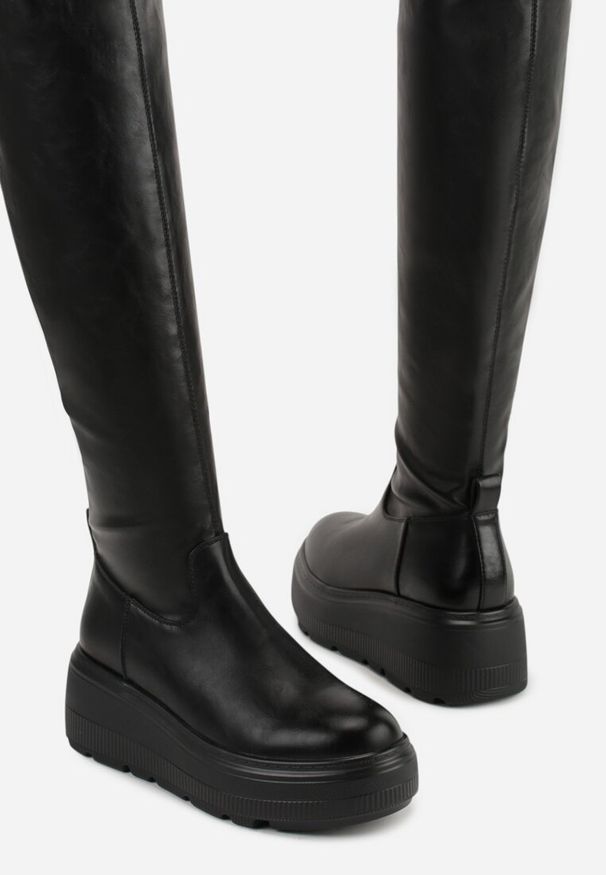 Renee - Czarne Kozaki na Platformie w Stylu Tech Gothic Anandria. Okazja: na co dzień. Kolor: czarny. Materiał: skóra. Obcas: na platformie. Styl: casual