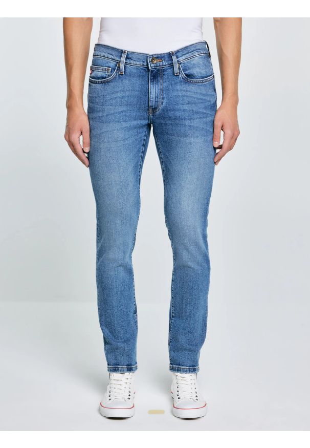 Big-Star - Jeansy męskie dopasowane niebieskie Terry Slim 331. Stan: obniżony. Kolor: niebieski. Styl: klasyczny