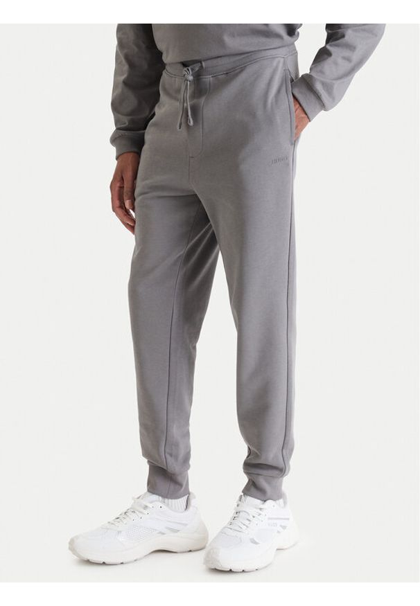 Hugo - HUGO Spodnie dresowe Dayote232 50489617 Szary Regular Fit. Kolor: szary. Materiał: bawełna