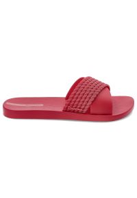 Czerwone Klapki Ipanema Modne Wodoodporne Obuwie Damskie. Okazja: na co dzień, na plażę, na spacer. Kolor: czerwony. Wzór: paski. Sezon: lato. Styl: street, casual