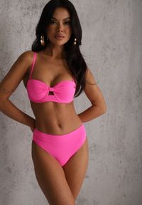 Renee - Fuksjowe Bikini Dwuczęściowe z Ozdobnym Węzłem i Odpinanymi Ramiączkami Azaeryra. Kolekcja: plus size. Kolor: różowy. Wzór: geometria #1