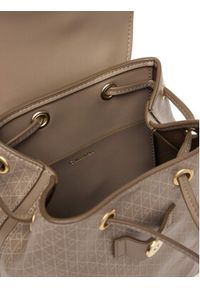 Calvin Klein Plecak Emblem Aop Mini Backpack LV04F3507G Beżowy. Kolor: beżowy. Materiał: skóra #4
