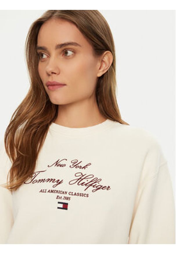 TOMMY HILFIGER - Tommy Hilfiger Bluza Modern Script WW0WW43844 Écru Regular Fit. Kolor: kremowy. Materiał: bawełna