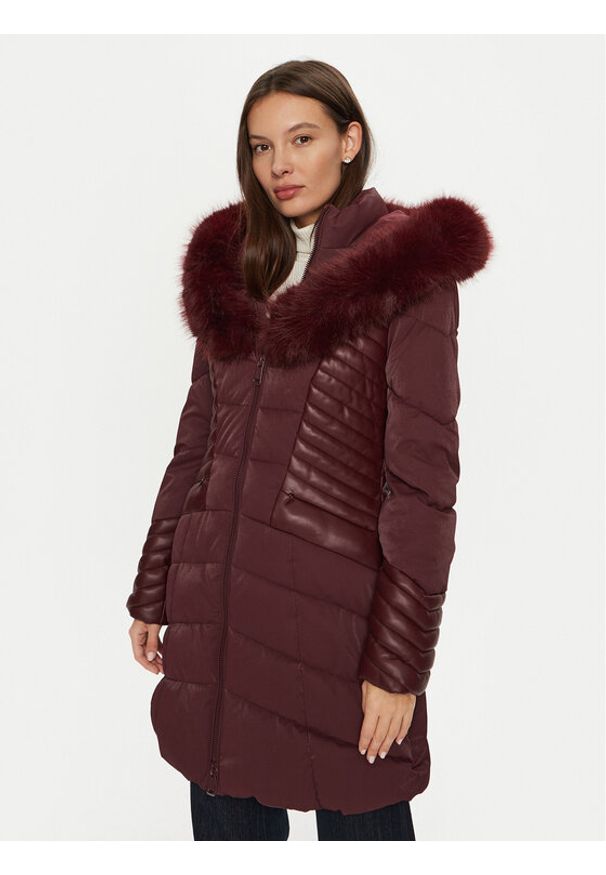 Guess Kurtka zimowa New Oxana W4BL61 WGLZ0 Bordowy Regular Fit. Kolor: czerwony. Materiał: syntetyk. Sezon: zima