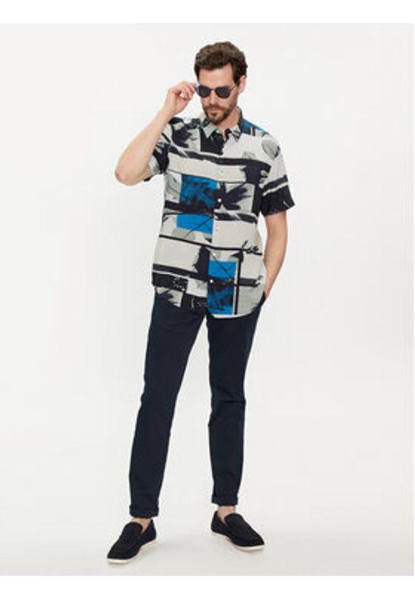 Guess Koszula M4GH64 WD4Z2 Szary Slim Fit. Kolor: szary. Materiał: wiskoza