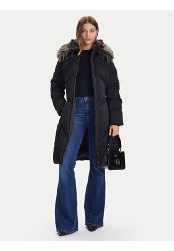 Guess Kurtka zimowa W5BL33 WG092 Czarny Regular Fit. Kolor: czarny. Materiał: syntetyk. Sezon: zima