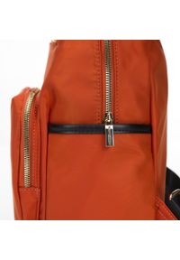 Wittchen - Damski plecak nylonowy z kieszeniami z przodu pomarańczowy. Kolor: pomarańczowy. Materiał: nylon. Wzór: aplikacja. Styl: elegancki #5
