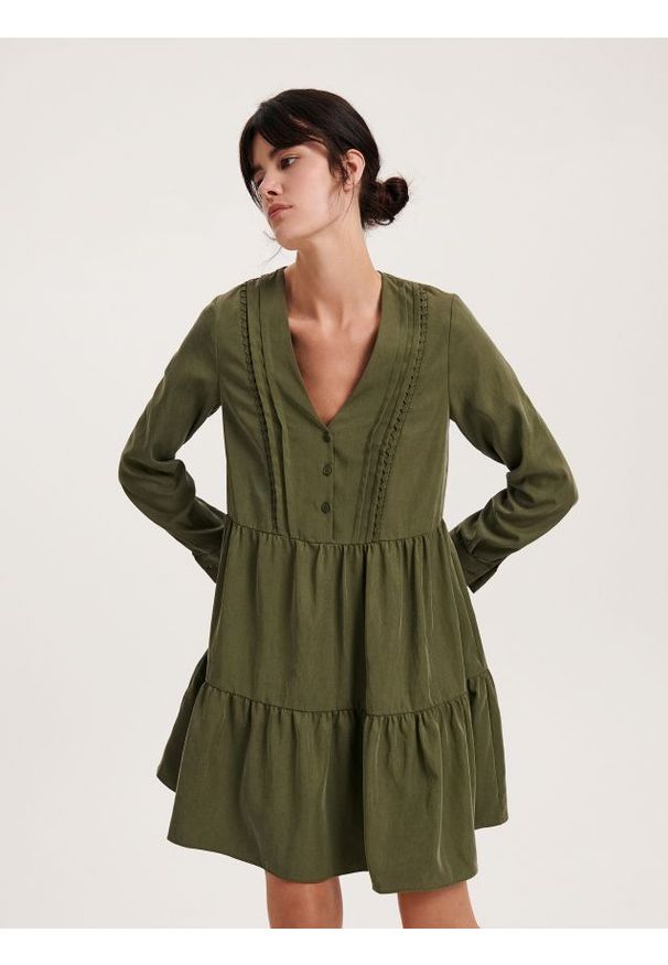 Reserved - Sukienka mini z falbanami - zielony. Kolor: zielony. Materiał: tkanina. Długość: mini
