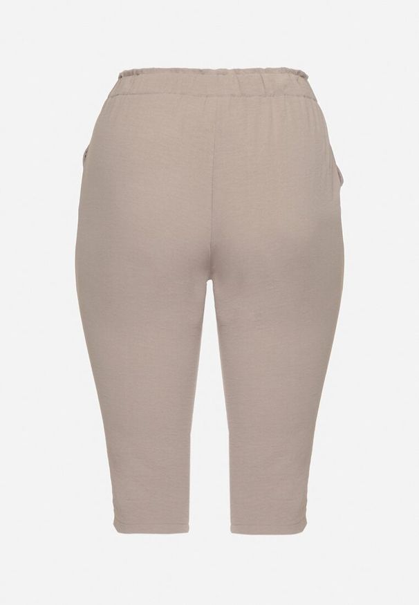 Born2be - Ciemnobeżowe Spodnie z Gumką w Pasie 7/8 Tenimira. Okazja: na co dzień, na spacer. Kolekcja: plus size. Kolor: beżowy. Styl: klasyczny, casual, elegancki